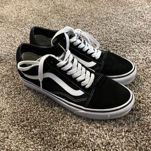 like new black vans women’s 8.5